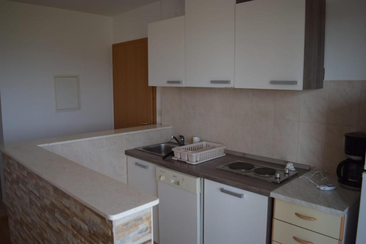 Apartments Marta Kaštel Novi 외부 사진