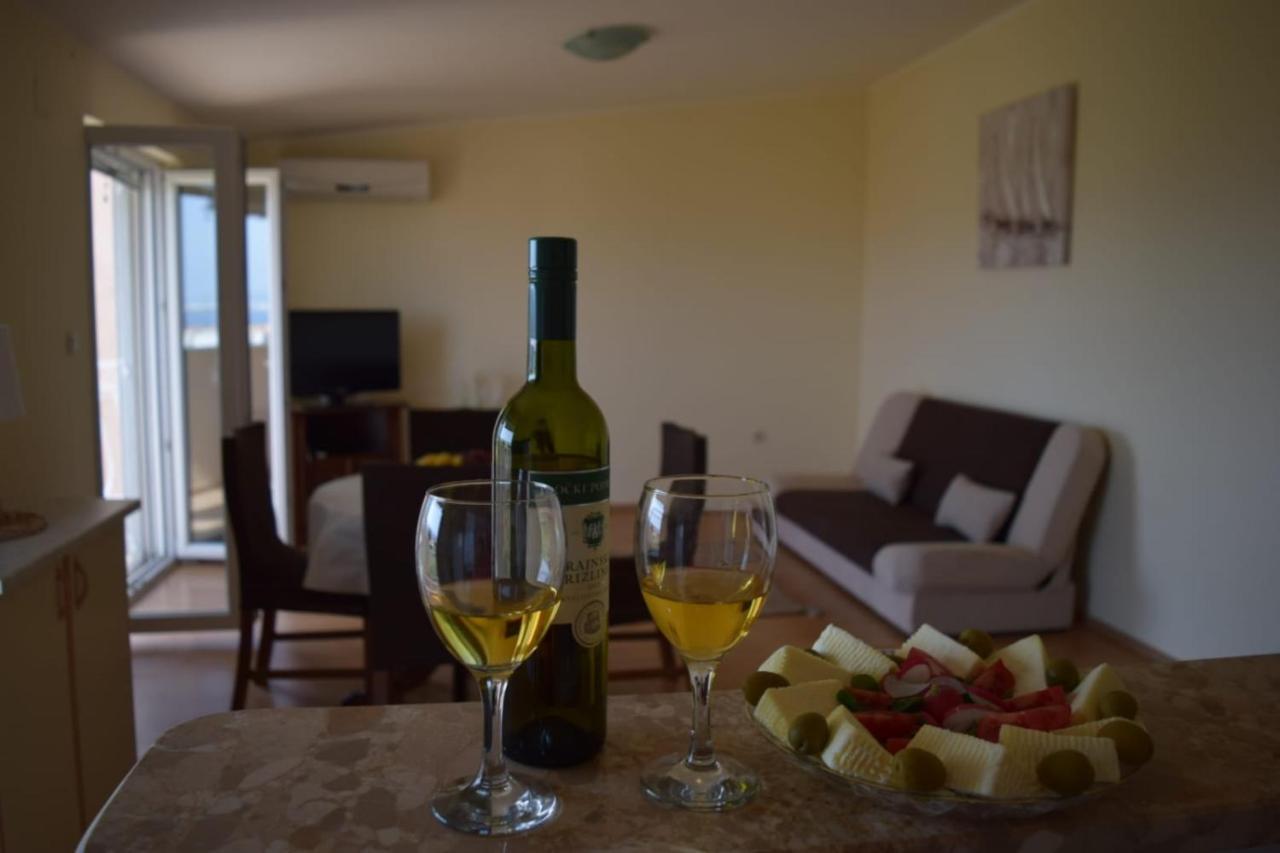 Apartments Marta Kaštel Novi 외부 사진