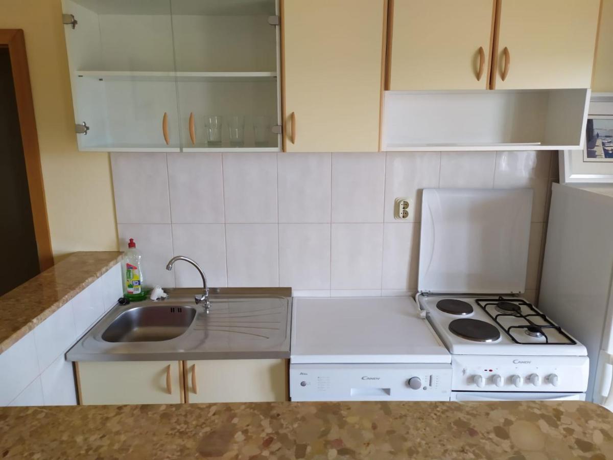 Apartments Marta Kaštel Novi 외부 사진