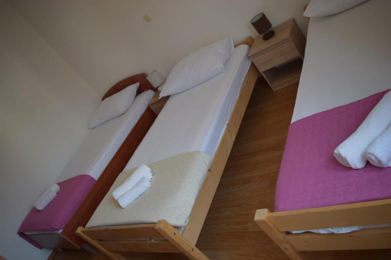 Apartments Marta Kaštel Novi 외부 사진