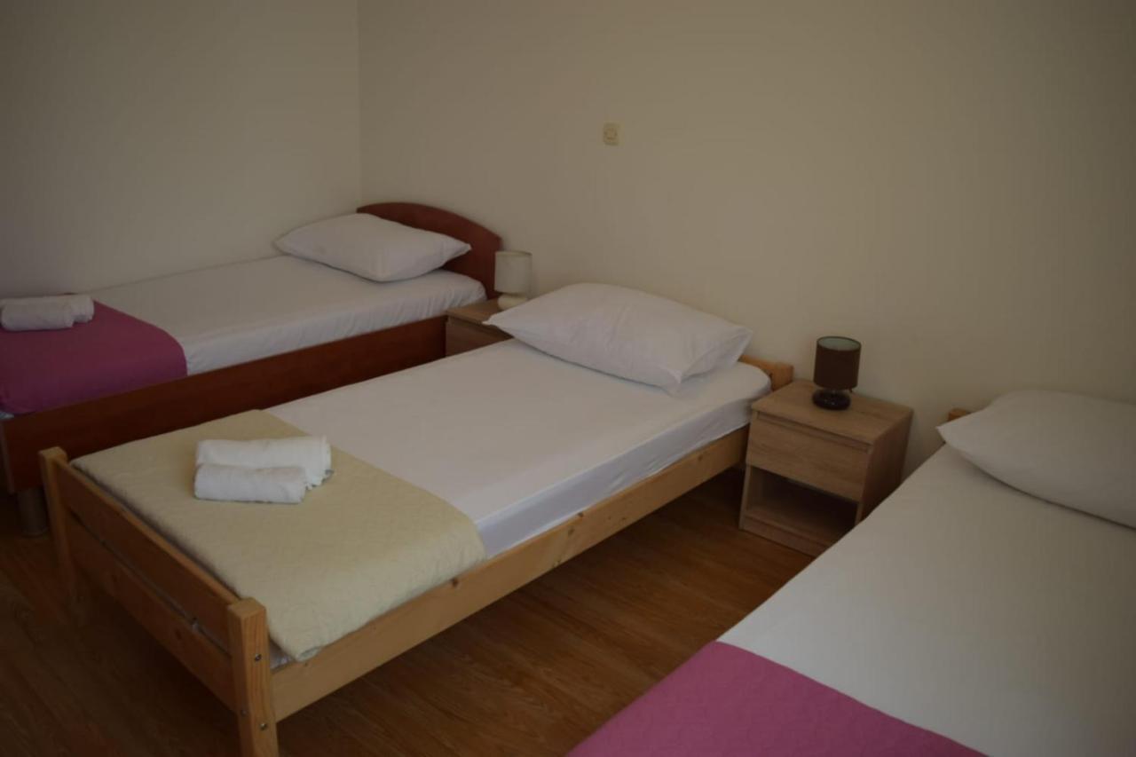 Apartments Marta Kaštel Novi 외부 사진