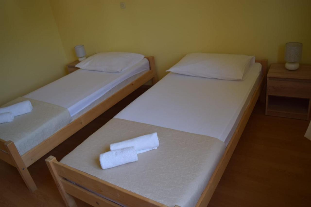 Apartments Marta Kaštel Novi 외부 사진
